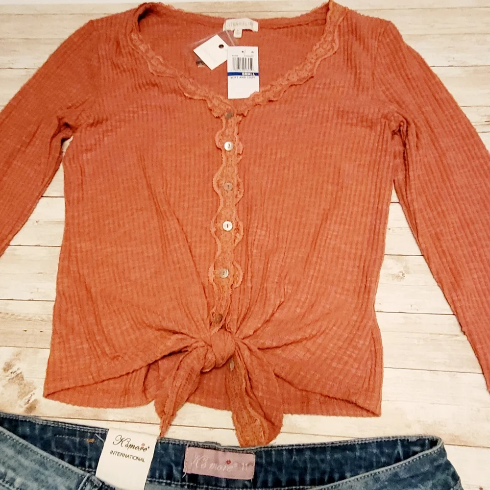 ULTRA FLIRT CROP TOP | NWT | LACE TRIM | TIE-FRONT | CROP TOP
